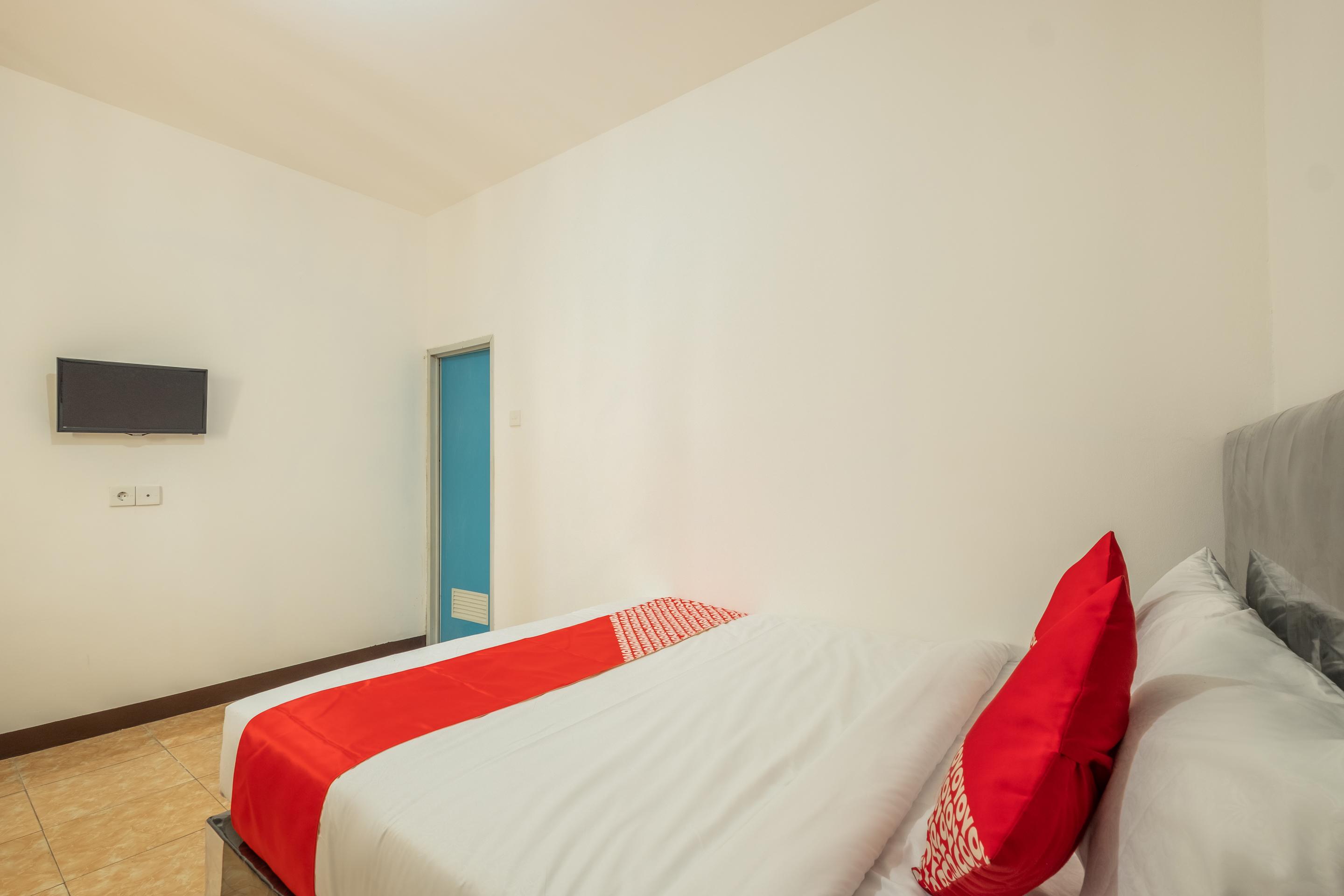 Oyo 1460 Anyelir Residence Чиребон Екстер'єр фото